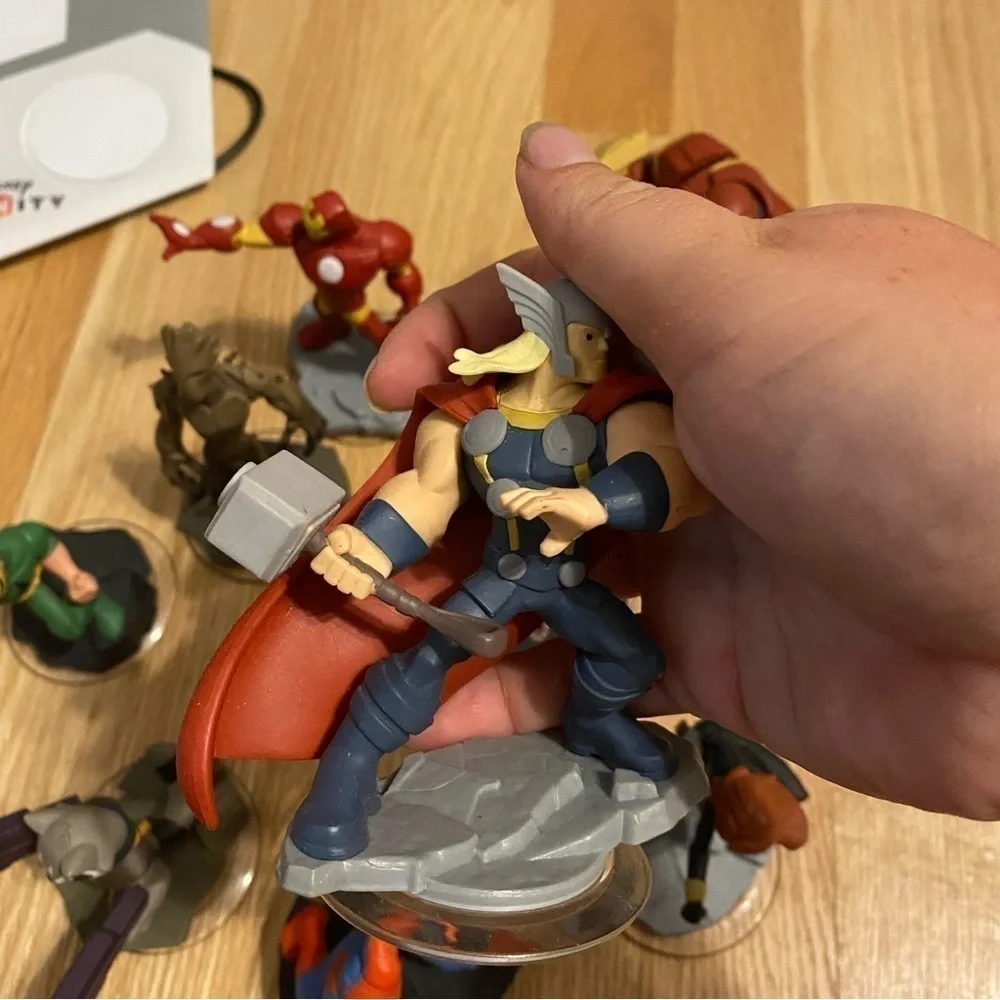 Disney Infinity Marvel Figures Lot Bundle Spider-Man Iron Man Thor Gru Video